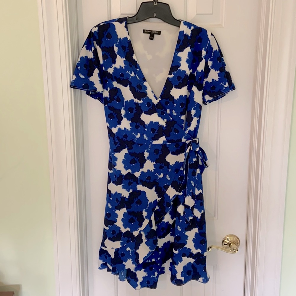 Banana republic, Size 4